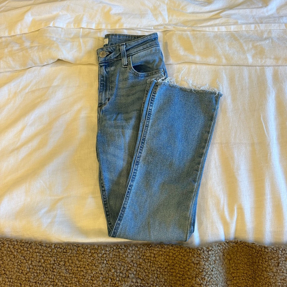 BDG Light Blue Distressed Ankle Jeans